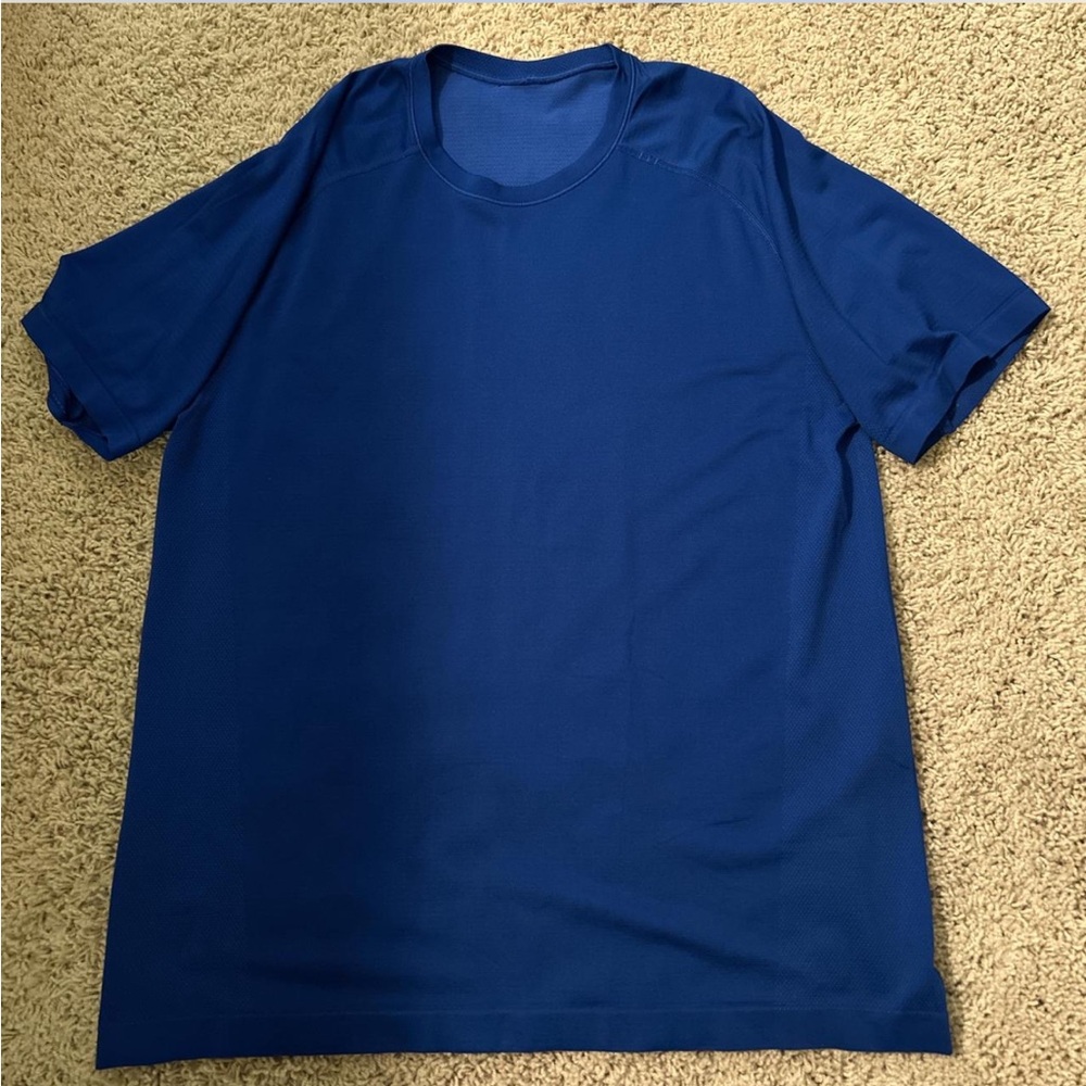 Men's Lululemon Shirt